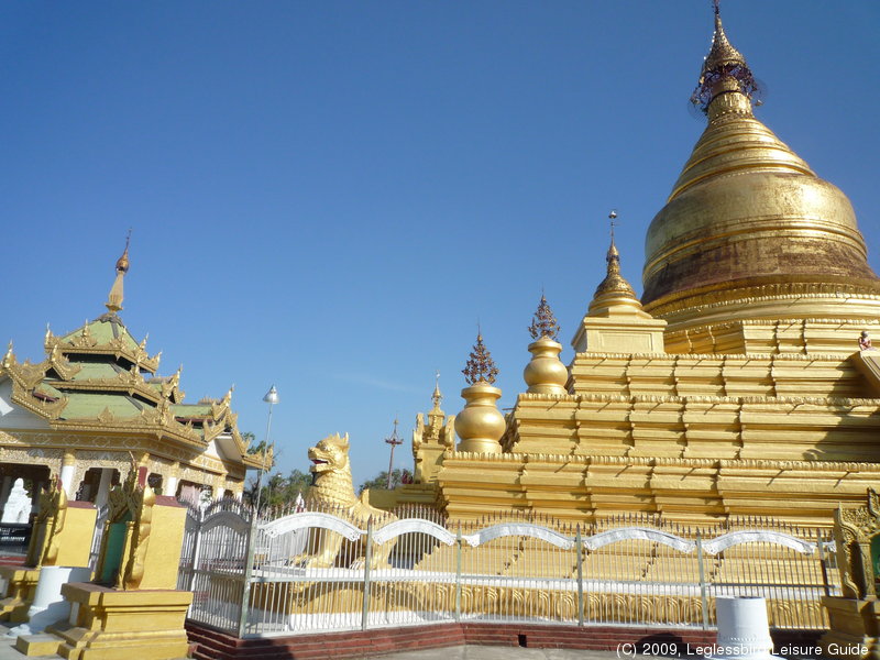 Kuthodaw Pagoda26